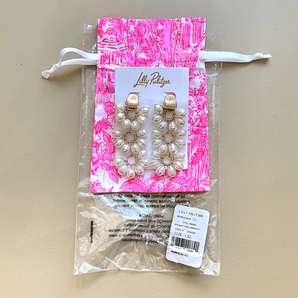 New Lilly Pulitzer Bouquet Toss Earrings Gold Pearl Flower Dangle Drop Pouch NWT